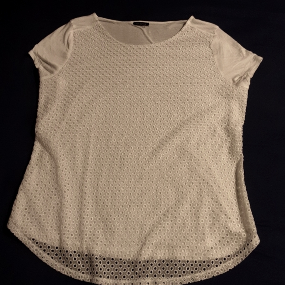 Ann Taylor Med eyelet short sleeve white layered top